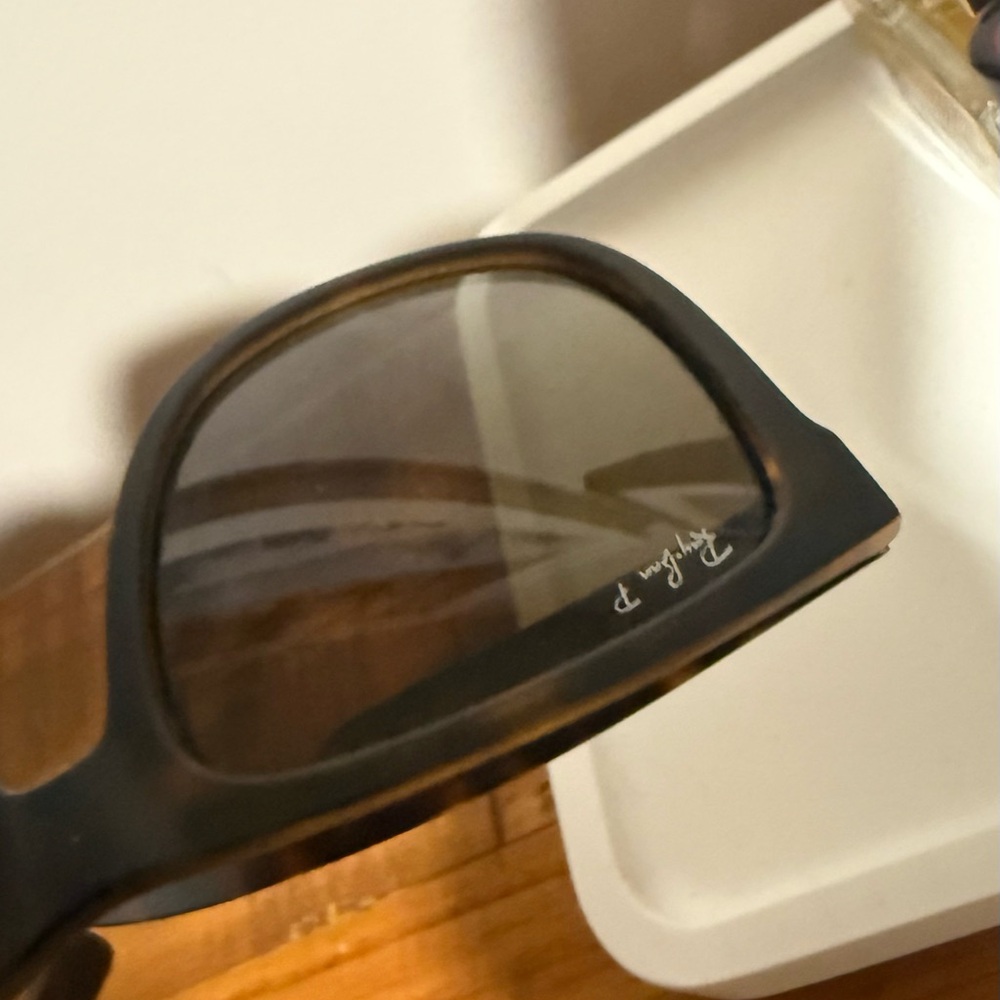 Ray-Ban Brown Tortoise Polarized Sunglasses Justin rb4165 - Picture 7 of 7
